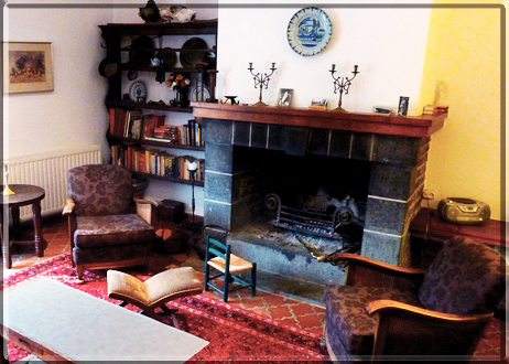 Diepe stoelen om 's avonds in weg te zinken. Diepe stoelen om 's avonds in weg te zinken.