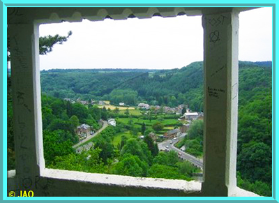 Bomal vanaf de witte Belvedere Bomal vanaf de witte Belvedere