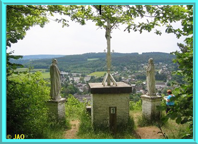 Uitzicht op Bomal vanaf de Calvarieberg Uitzicht op Bomal vanaf de Calvarieberg